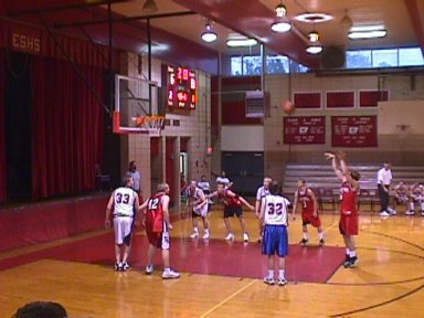 freethrows2.jpg (28533 bytes)