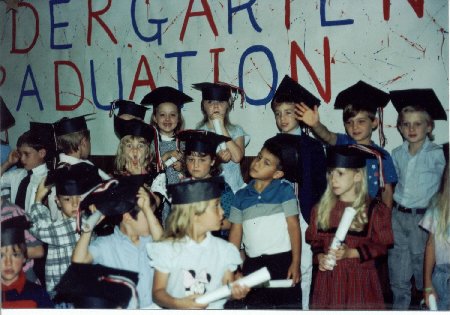 kindergarten3.jpg (43365 bytes)