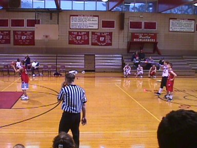 kuryfreethrow.jpg (29978 bytes)