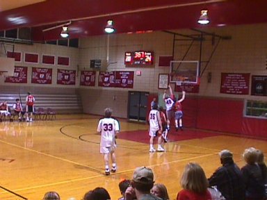 layup2.jpg (27052 bytes)